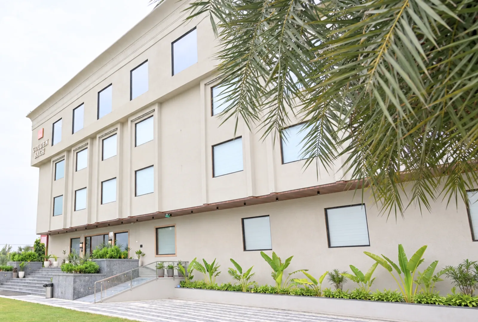 Resort Architecture & Palms - Golden Bagh Alwar